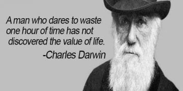 Charles Darwin Information in Marathi