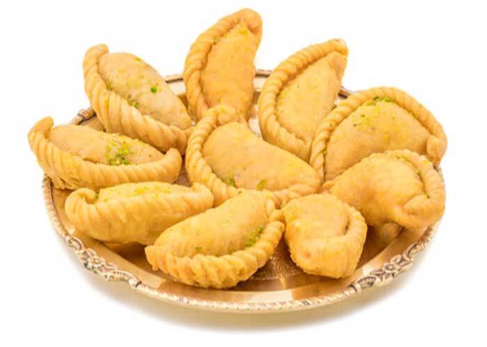 Gujiya Recipe in Marathi