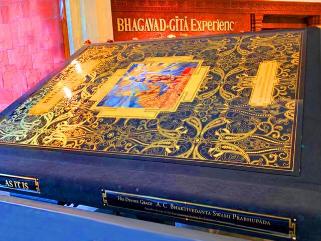 World's Largest Bhagavad Gita